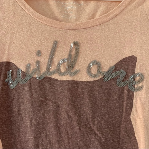 👚4/$20👚American Eagle - coral t-shirt w/ sequin - Picture 3 of 6